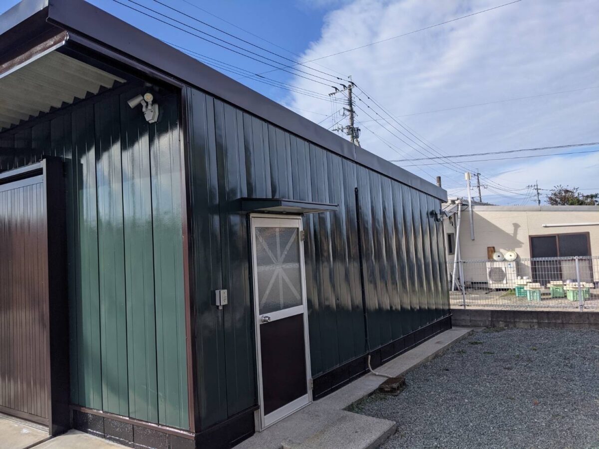 お客様と相談し費用を抑え倉庫を新しくリフォームしました。